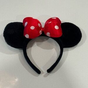 Classic Disney Minnie Mouse Ears